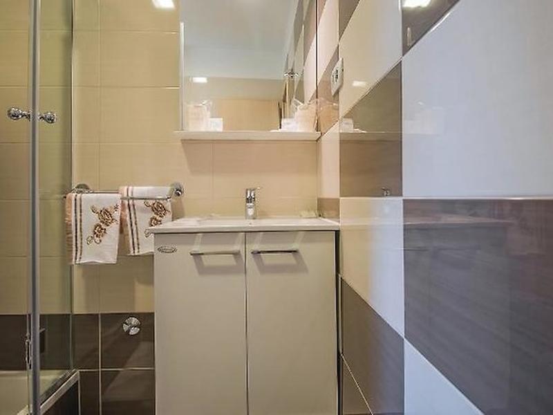 3F0C59B4089B4D4F9C844005A85BF8FB