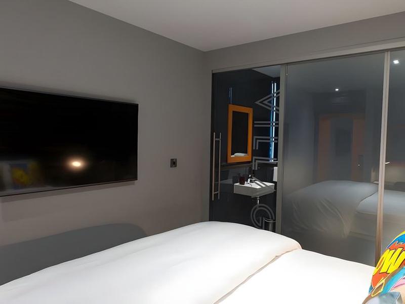 A0041C650CEE55B9835D1B485B3C9327