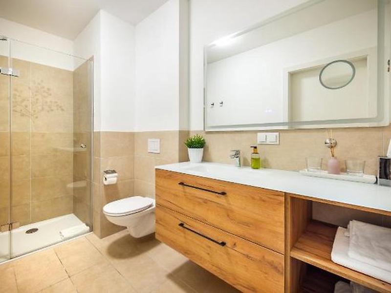 4F077A70E7996B10566655528FC8226A