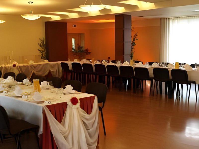 DB20EF44723E885BCF659CE9176C6EEB