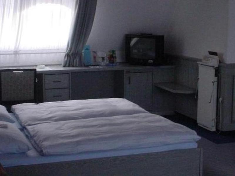 45824EAF5236642B756BE318C7B8A80D