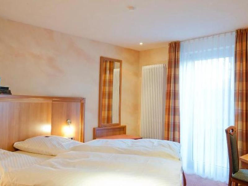 7754118F34A57E4C3A5540C31025A156