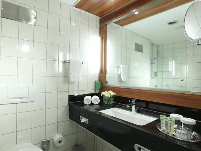 A8C8B32836FB9C35B56C85DA89813B7A