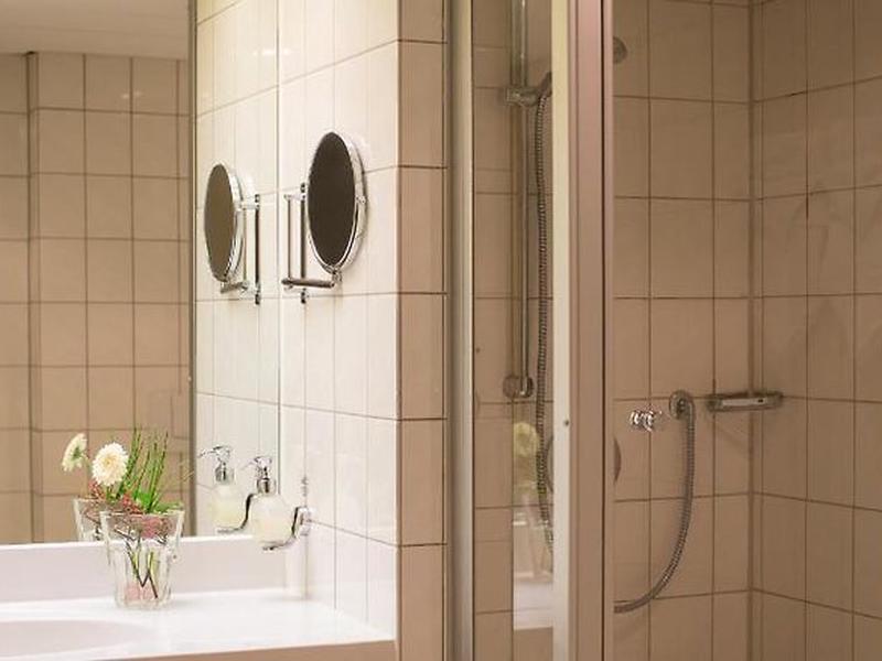 9DAB4C2AAB074BA0139D3B7BF86F0A56