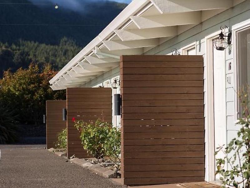 C6244FB7B347BD8E080D2EF14AD14544