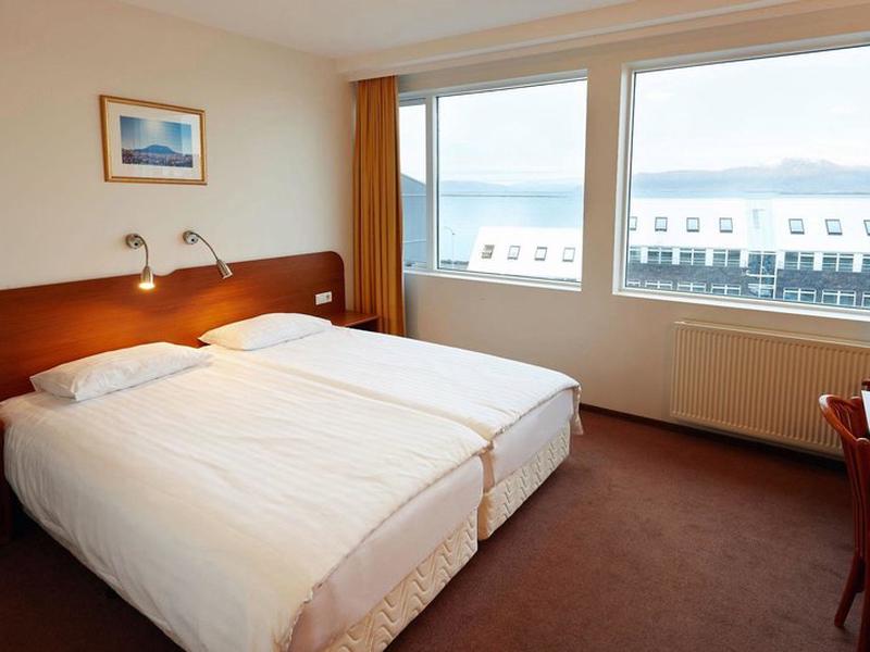 69F50BD9309E9B56BF10A27135F127D6