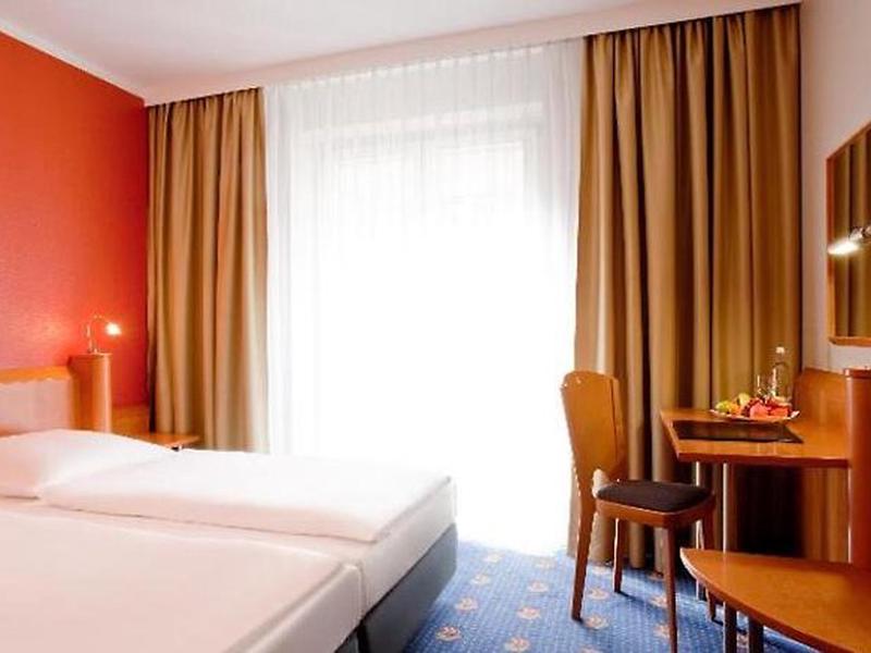 73BB8452EE2BC2E30965F5BC355E3034