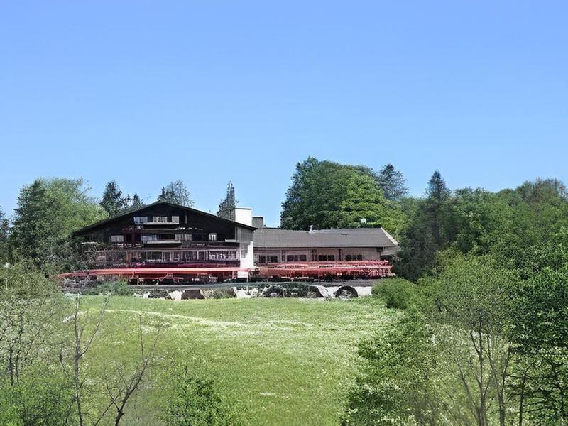 1397D14DD29B812ADEEC0DB3E9742A22