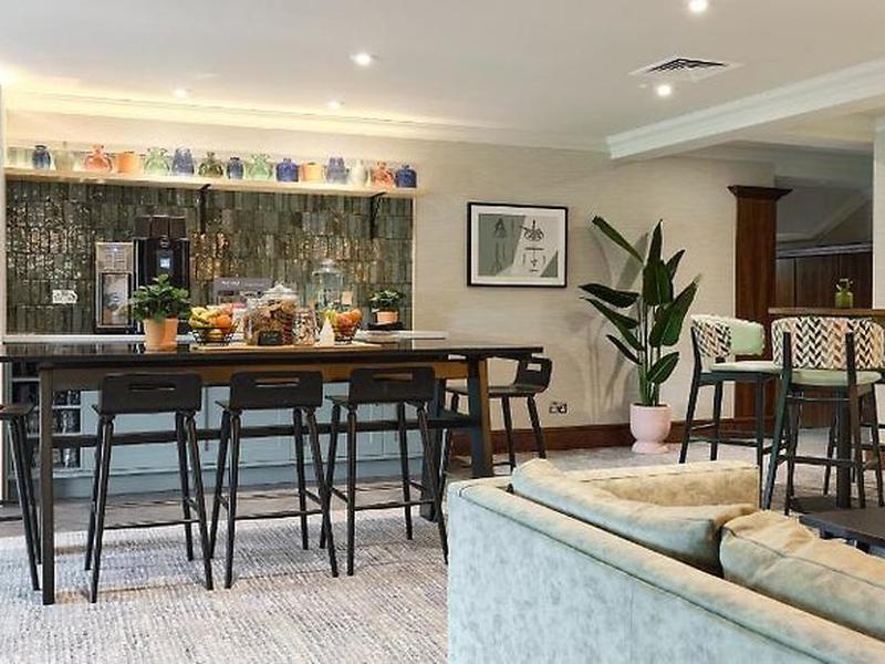 020BCFE2979FDE832BF98BD6C9242040