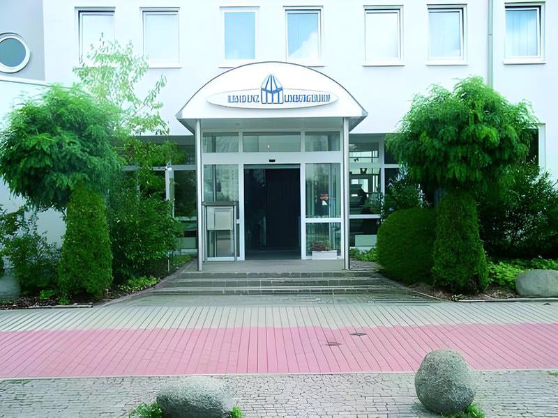 0E41389D4645D3267EA8C2EFA1C2108E