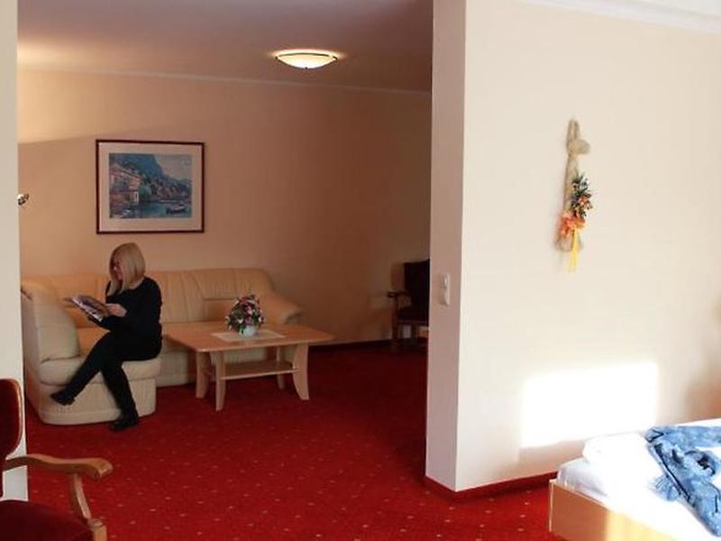 70958698BCBF45D759BE0C812D4A77BE