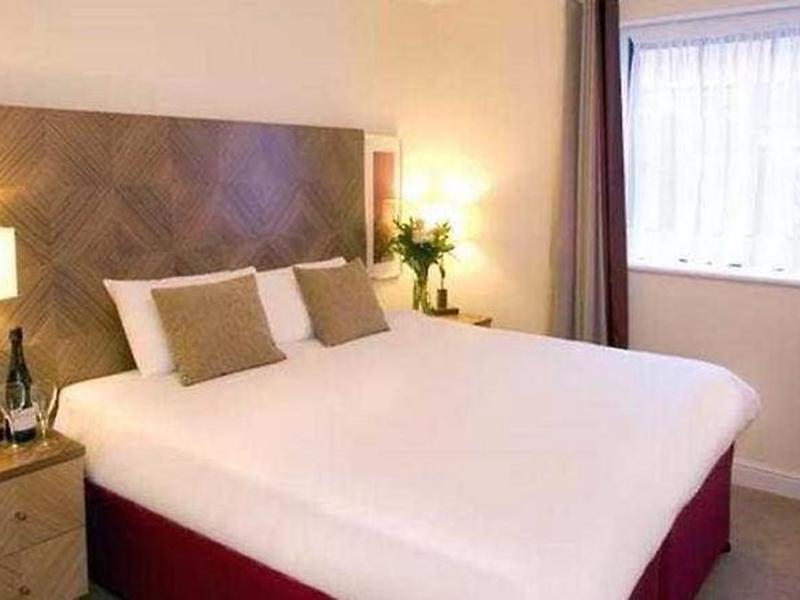 48F7EAC433EEAD2013E30B62BD8EED42