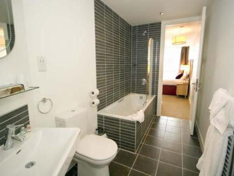 47F05644C94A2EA4322EF65C055DE973