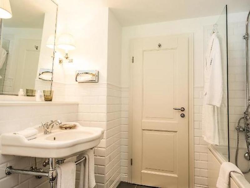 FC5077FD99A928F70B246A9F93B051D5