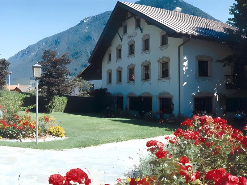 600EE50C4DD4770874C3B33A73DBB68A