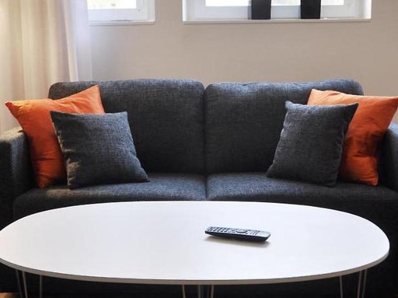 56BDB27366E83D728D483379E475C9D5