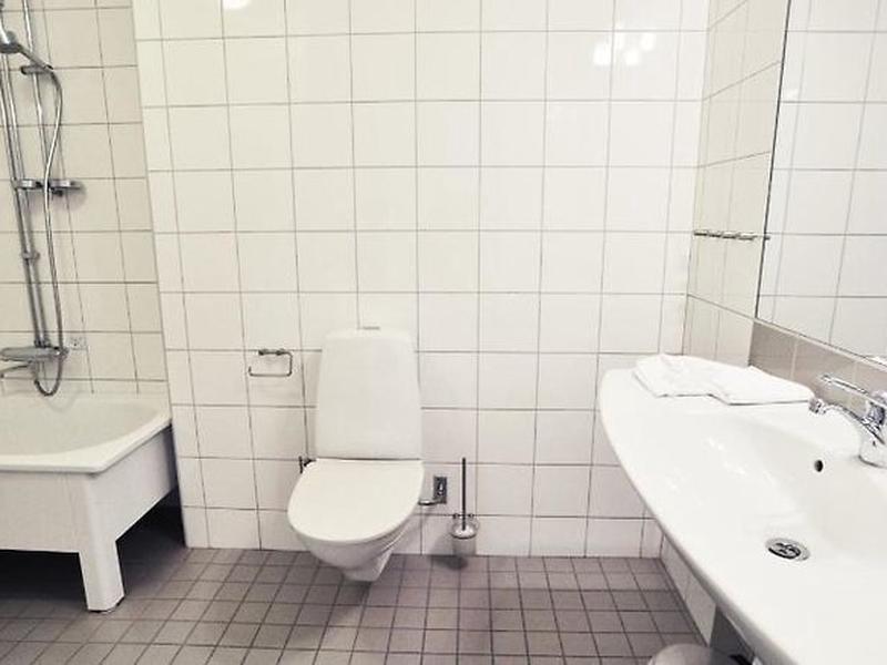 8225758E64C4FA75C1FA74FB165D748F