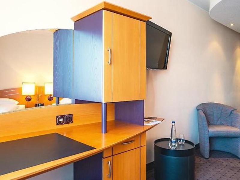 887CAA06733546213E8B38A96B6AC1C2