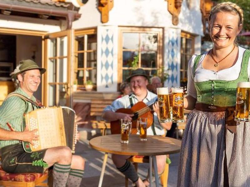 208D1884CEE82B421D9B77D2CC044396