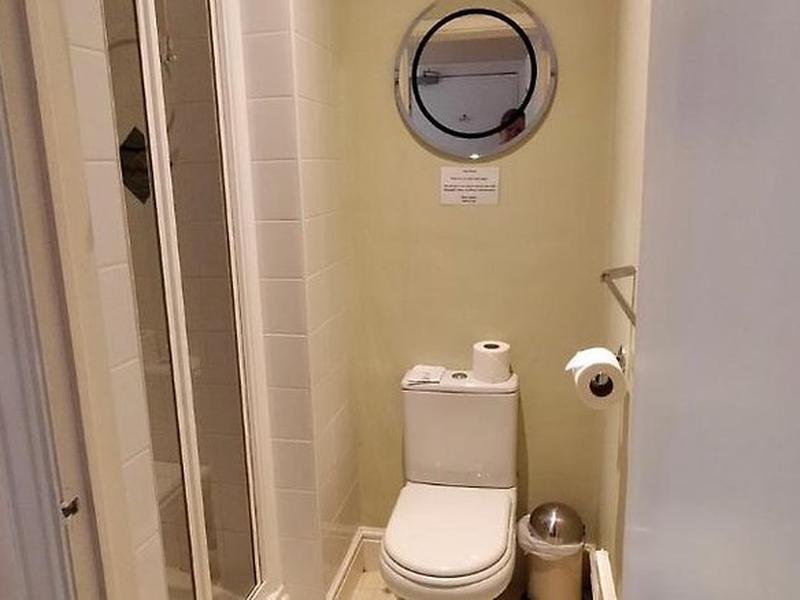 8F563CBD0B608C475E3457E998324CB3