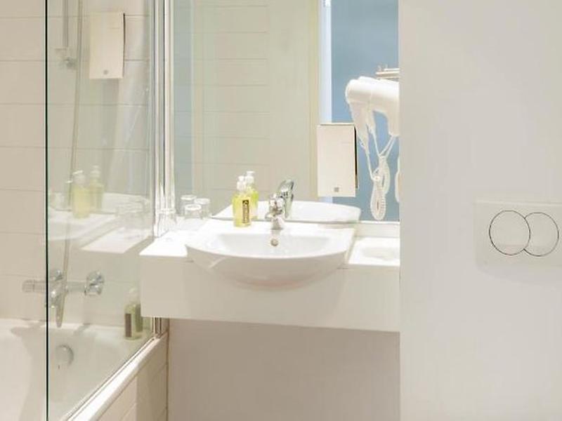 B97F648BB740C76F722BF4DD17F97B8F