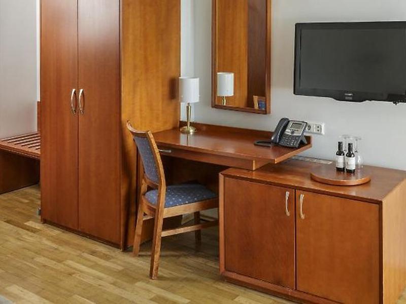 A7B388BE074EF4A5AF7AB9789E69305B