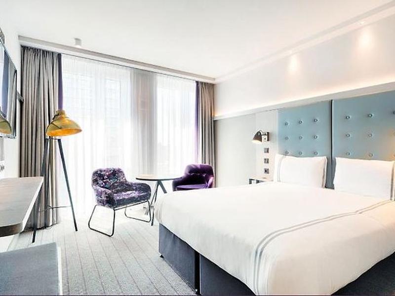 430AB6A807688D32C099A1C4EBE0EB5E