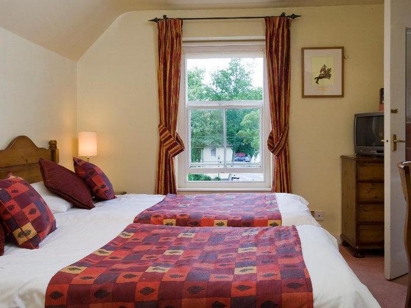 D28C01E6FEBAEE6933D5F84FA0AB373C