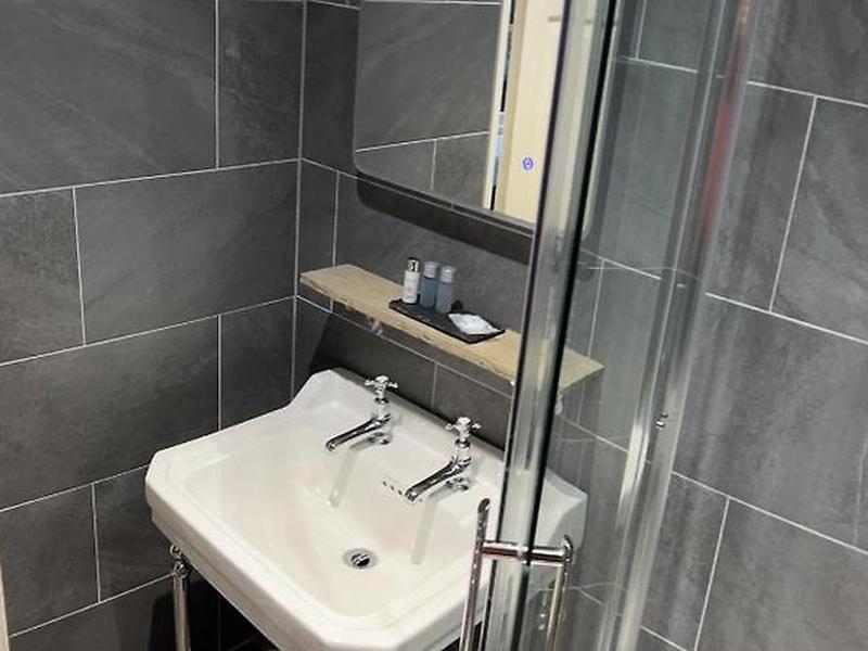 EAA1118551AF286A54233FFA08DEAD40