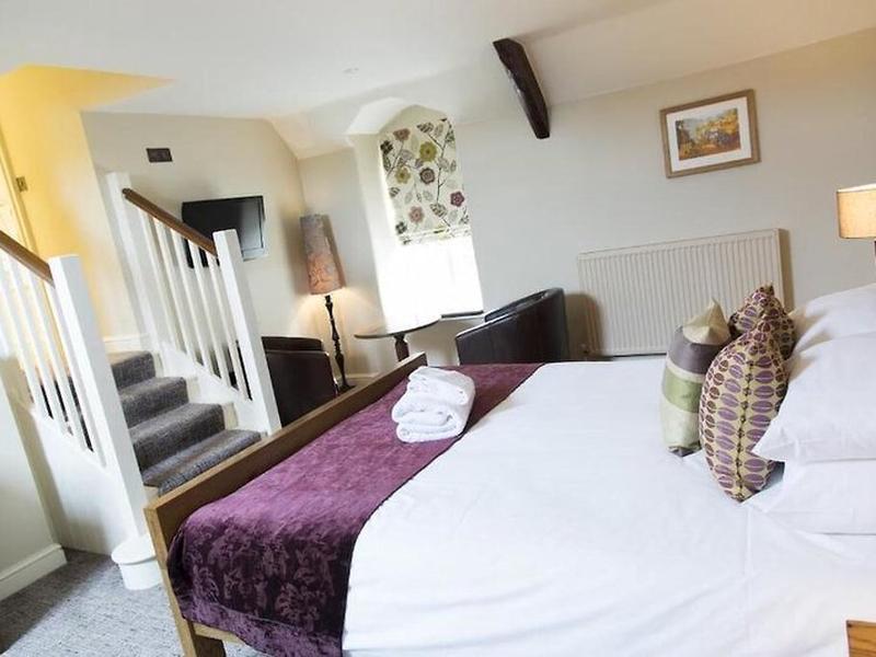 77DDE0A9F63B322F4DBFC2E821AC6CA7