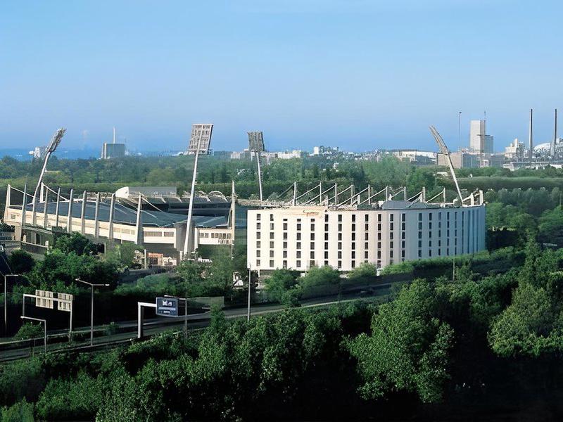 BE26D1A857346C898A59C6C0F763A054