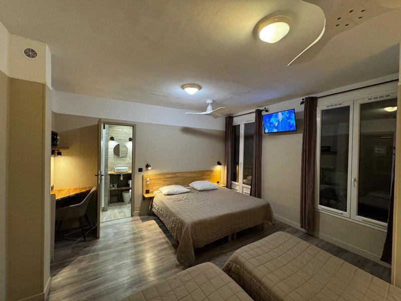 ADF73F1430ED4120E6865301D77279D3