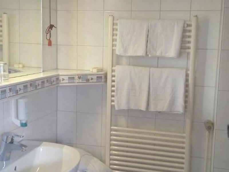 4F03D595DCFB70CC0940DA7AE6E5E838