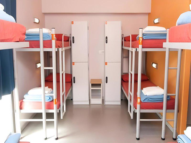 7D1F36FFD24D7A8D15BC2CB5EAB48148