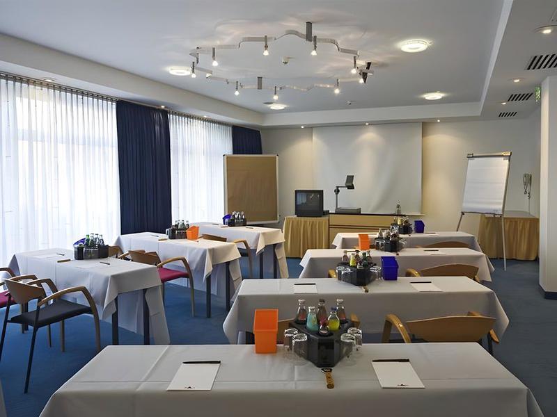 3658D79AA92120870FB8AD2D926BAA02