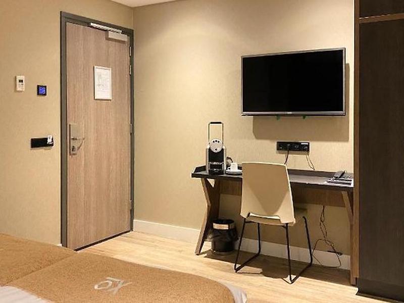 C5BD05DBA093FD381708F6EB73AB3D22