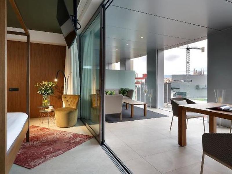 CB987243FE5265EF9D4B242A98EC927F