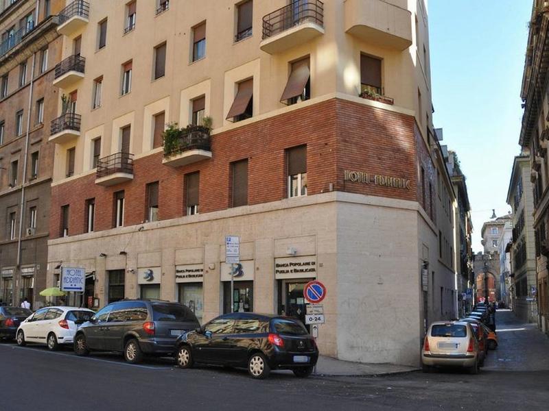 B1B77C49A70A3283F12C81D74300F544