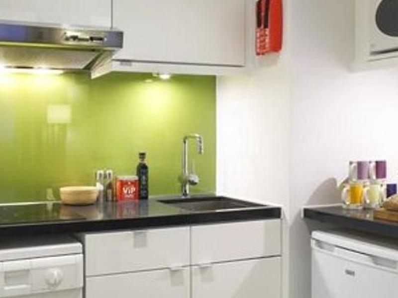 656FDA47451BF0EA634D9DA37827141B