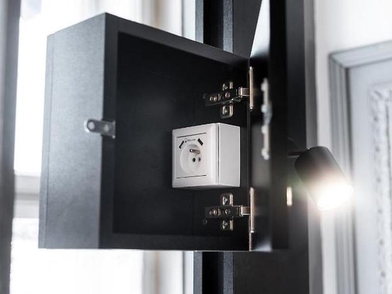 AEB8B705A1617DC0F85BB0C11D1E1972