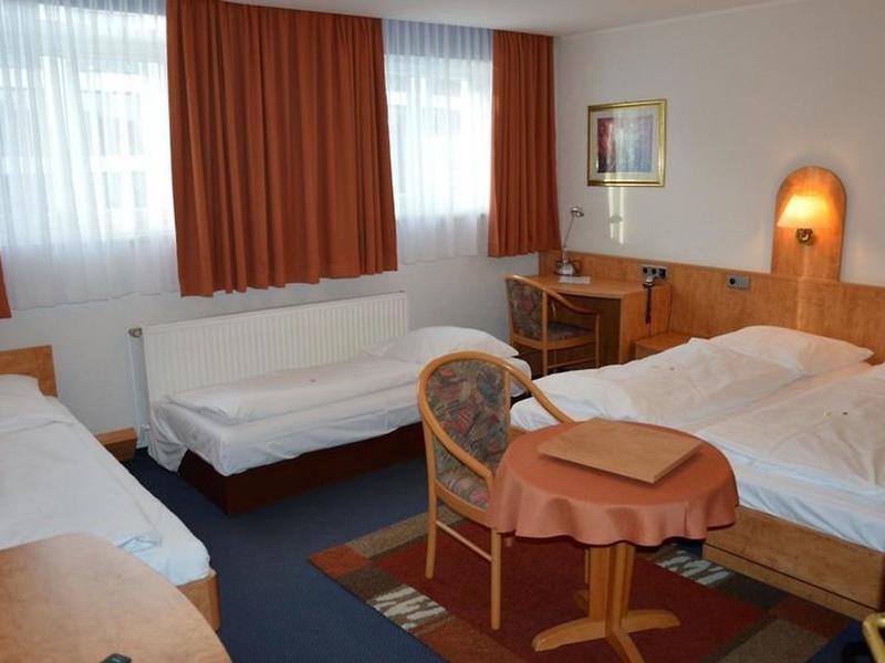 2B9FF37CFC0759C9215CEA01FAFC11B6