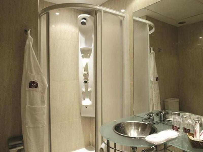 C1BB67983BA6A8601DF7D304935C26C1