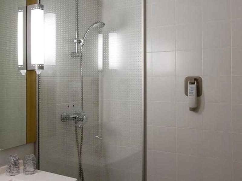 B7FCAF0ACF14FFF5FAB4BB39553FF5C9