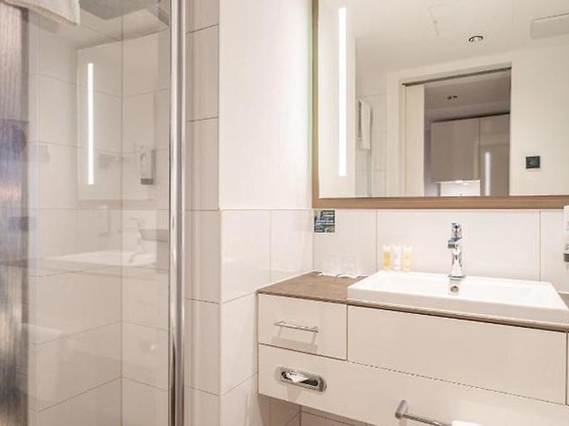 3588CC20F71C9D06DA468E7A6182D2AE