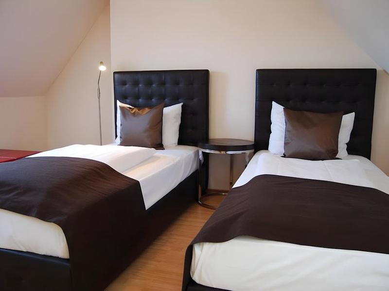 D98AE8CEC8E40BB434382C801A828525