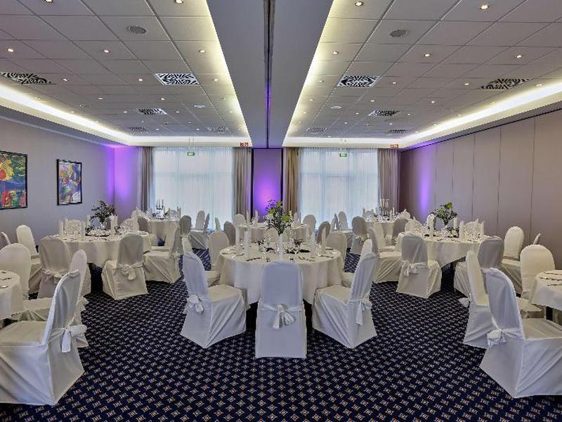 136A83917341568FB01A275424F94B0F