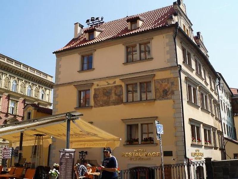 CCC606FB6E9B2380C0A0A72C7633DFBC