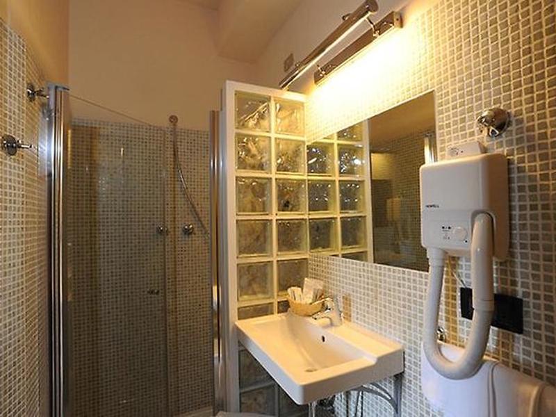 DB23A2E0E9B0C8088B195613F4E88B48