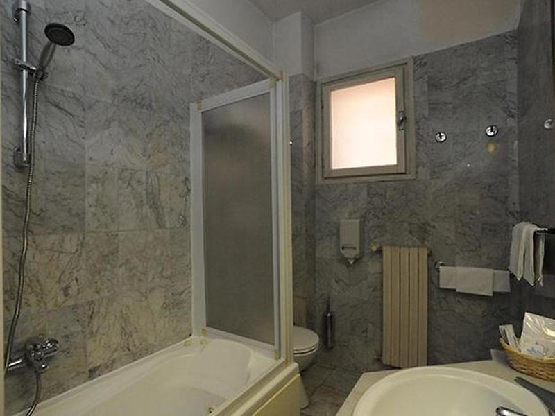 2F189429CD2313D3AEFFE0B43E7AB26A