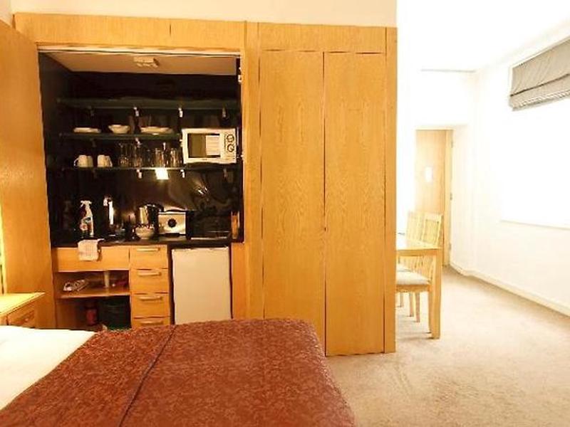 FD43AFDCF1D0C98215EFC0A2BABA2C8B